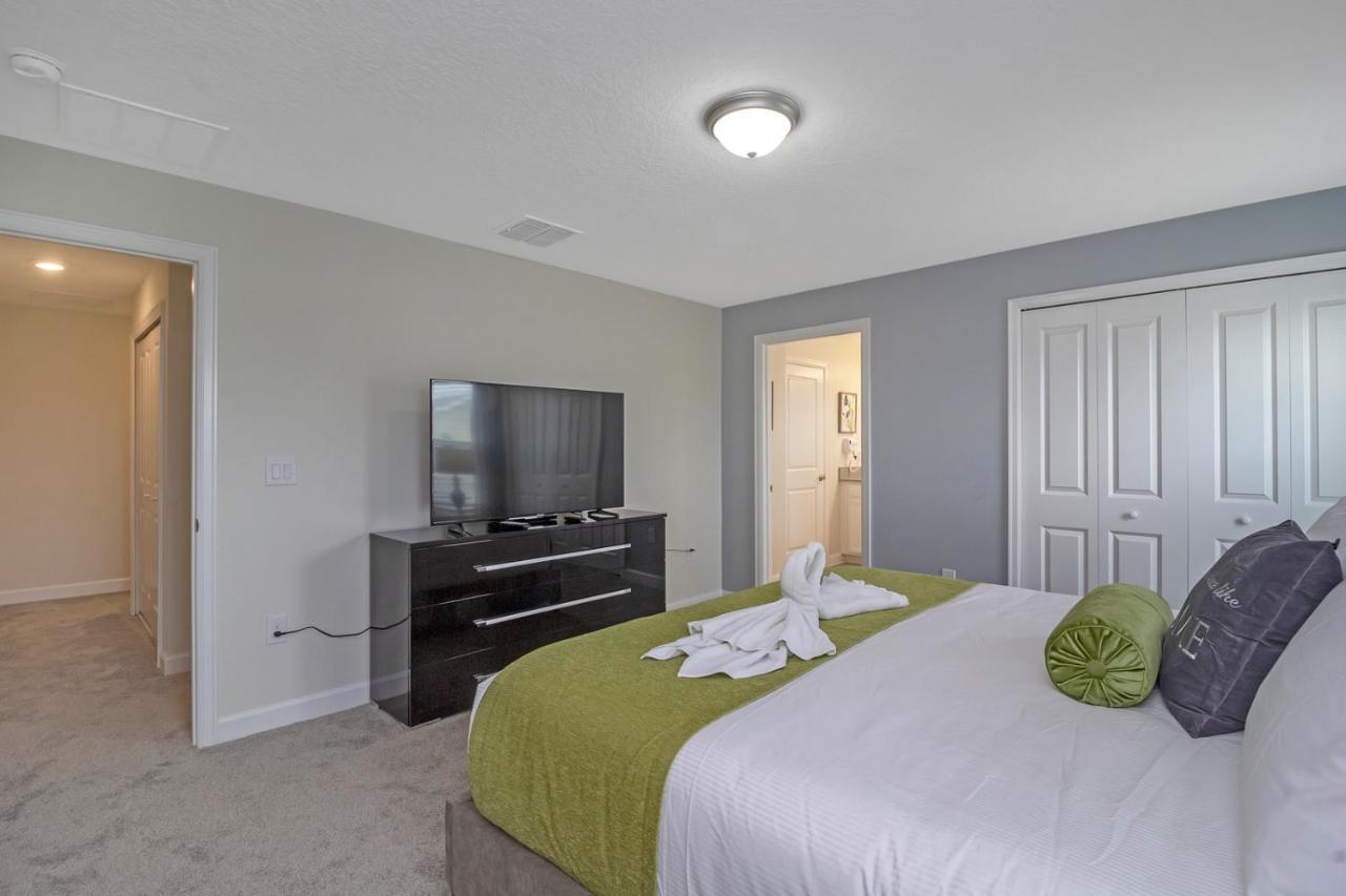Family Located In A Luxurious * Kissimmee