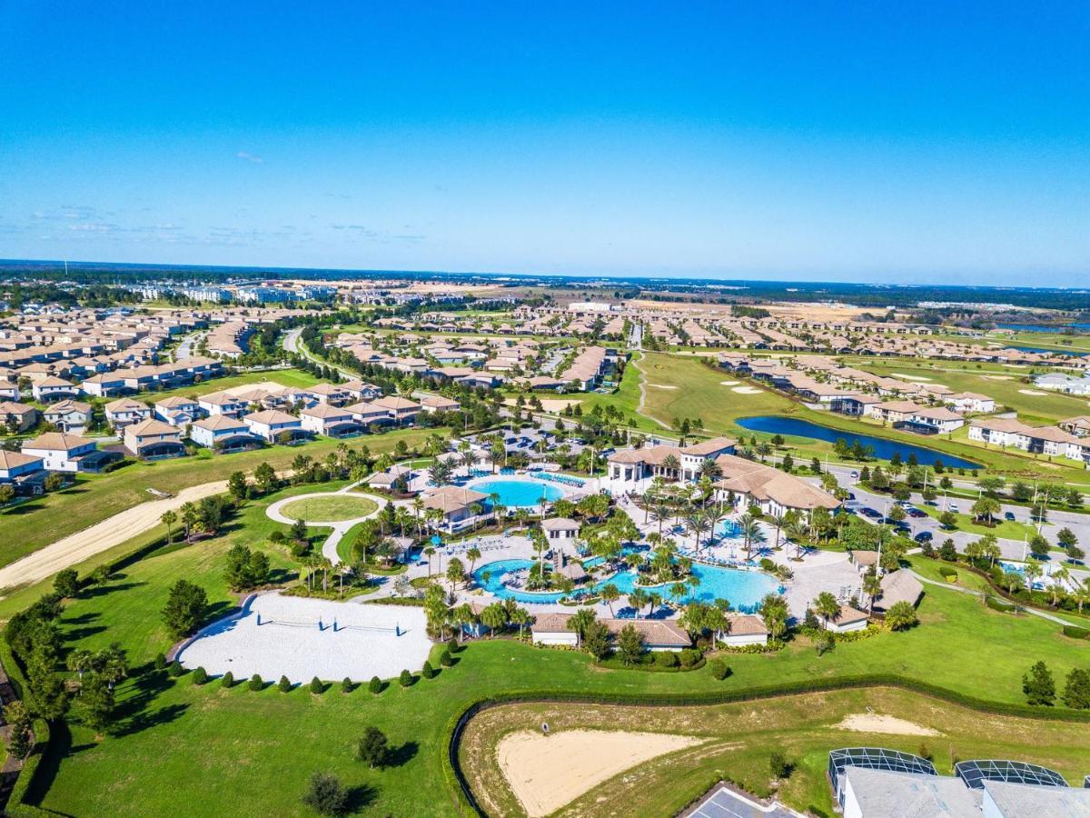 Family Located In A Luxurious * Kissimmee